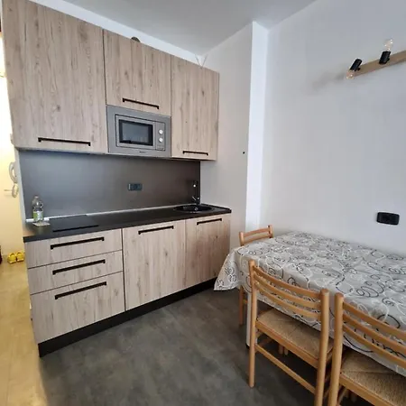 Il Balcone Fiorito סנטה קתרינה ואלפורבה